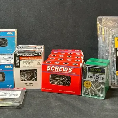 LH403HI - Large Asst. of Premium and Stainless Construction Screws
