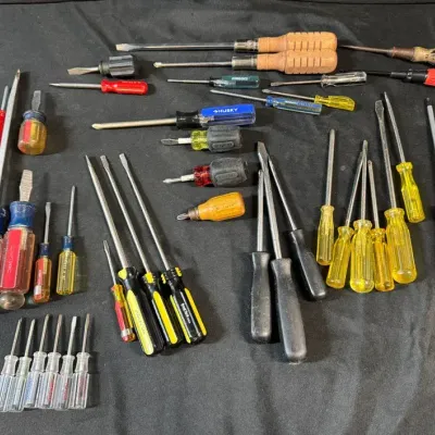 LH570HI - Vintage Screwdriver Large Lot: Craftsman/Stanley/Williams/Husky/more