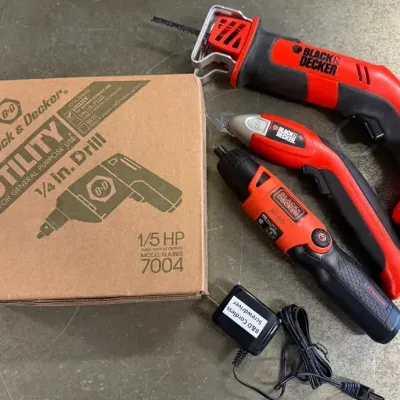 LH332HI - Black & Decker Cordless Drills