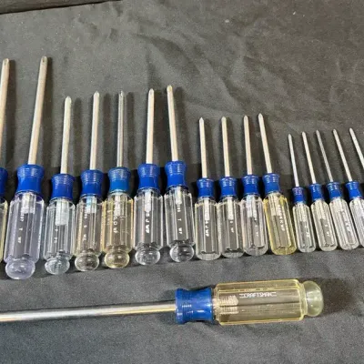 LH324HI - Craftsman Screw Drivers - Blue Trim