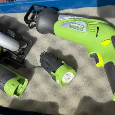 LH307HI - Worksite Compact Cordless Circular Saw and Hand Saw