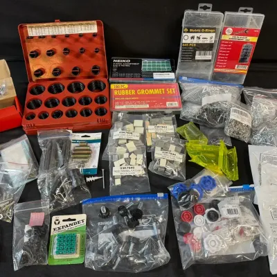 LH518HI - Hardware Assortment: O-Rings/Rubber Grommets/Chains/Fasteners/Fittings