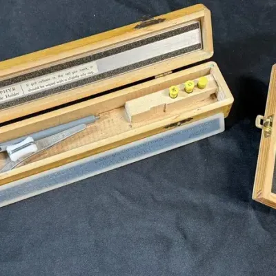LH571HI - Vintage Wrico Zephry Z-1 Lettering set/chestnut Tools Thread I.D. Gauge Set