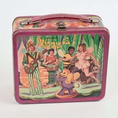 Sale Photo Thumbnail #101: Bigaloos Lunch Box With Thermos.