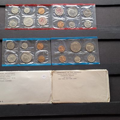 Sale Photo Thumbnail #121: 1971 P&D & 1972 P&D U.S. Mint UNC. Sets In OGP - Both Include San Francisco Mint Cents