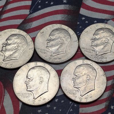 Sale Photo Thumbnail #139: (5) 1977-D Eisenhower Dollars