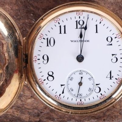 Sale Photo Thumbnail #304: WALTHAM 14K YELLOW GOLD STOPWATCH FUNCTIONAL