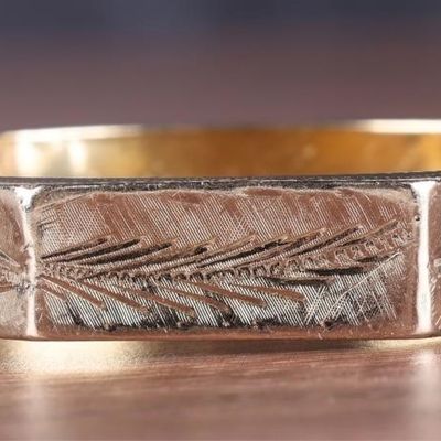 Sale Photo Thumbnail #145: 14K YELLOW GOLD TEXTURED PALMED LADIES BRACELET