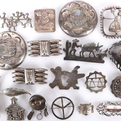 Sale Photo Thumbnail #274: VINTAGE STERLING SILVER LADIES BROOCHES ( 20)