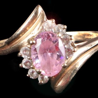 Sale Photo Thumbnail #400: 10K YELLOW GOLD SWIRL STYLE LADIES RING