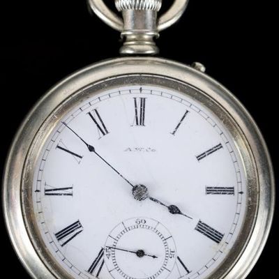 Sale Photo Thumbnail #443: VINTAGE AMERICAN WALTHAM POCKET WATCH FUNCTIONAL