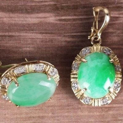 Sale Photo Thumbnail #179: 14K YELLOW GOLD JADE LADIES JEWELRY SET