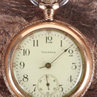 Sale Photo Thumbnail #264: 14K WALTHAM POCKET WATCH 15 JEWEL SERIAL NO 159293