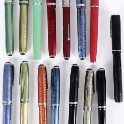 Sale Photo Thumbnail #199: VINTAGE ESTERBROOK FOUNTAIN PENS MULTICOLOR (15)