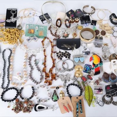 Sale Photo Thumbnail #210: ASSORTED LADIES JEWELRY EARRINGS NECKLACES 100+