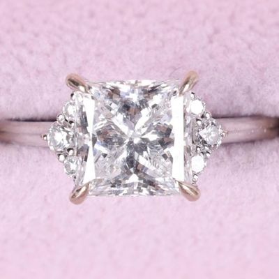Sale Photo Thumbnail #300: IGI 2.01CT PRINCESS CUT DIAMOND ENGAGEMENT RING