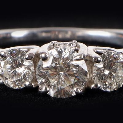 Sale Photo Thumbnail #126: 1.48CTW 3 STONE NATURAL  DIAMOND 18K LADIES BAND
