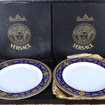Sale Photo Thumbnail #412: VERSACE ROSENTHAL MEDUSA BLUE CHINA DINNER PLATE 2