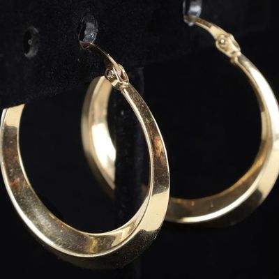 Sale Photo Thumbnail #403: STRIKING 14K YELLOW GOLD LADIES HOOP EARRINGS