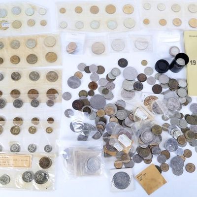 Sale Photo Thumbnail #420: VINTAGE ASSORTED RUSSIAN/USSR COINAGE LOT