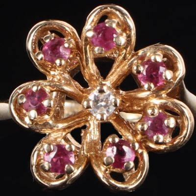 Sale Photo Thumbnail #268: 14K YELLOW GOLD FLORAL LADIES RING W/ DIA & RUBIES