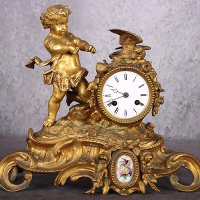 Sale Photo Thumbnail #115: 19TH C. ANTIQUE FRENCH GUILT BRONZE MANTLE CLOCK