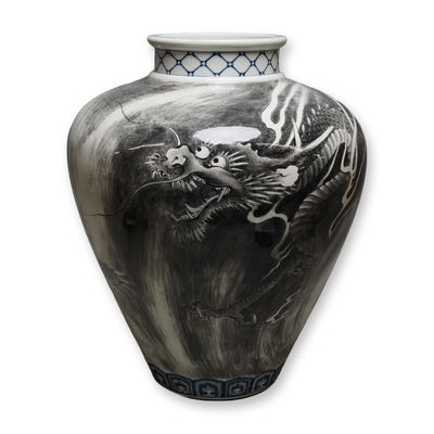 Sale Photo Thumbnail #495: Large Japanese Fukagawa Dragon Vase