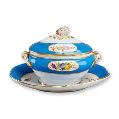 Sale Photo Thumbnail #715: French Porcelain Covered Sauce Tureen on Stand, 19th Century