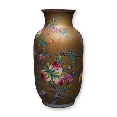 Sale Photo Thumbnail #289: Chinese Famille Rose Gilt Peach and Bat Motif Vase