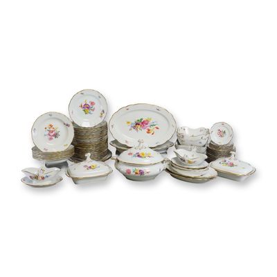 Sale Photo Thumbnail #219: 64pc Meissen Germany Porcelain Dinner Service, Late 19th-Early 20th Century