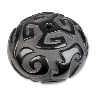 Sale Photo Thumbnail #70: Linda Cain (Native American, b. 1949) Santa Clara Pueblo Blackware Seed Jar, Signed