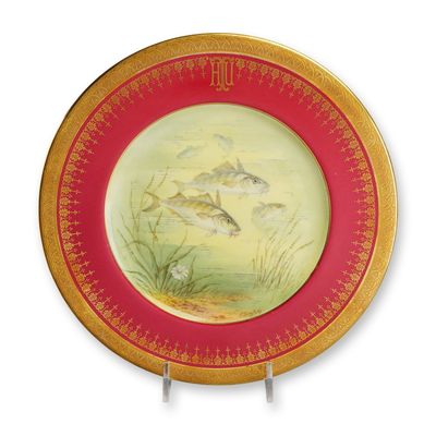 Sale Photo Thumbnail #152: Coalport Porcelain Cabinet Plate with Hand-Painted Fish Study