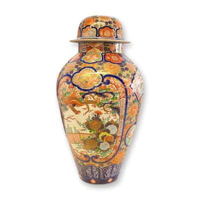 Sale Photo Thumbnail #42: Large Japanese Imari Gilt Covered Vase