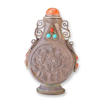 Sale Photo Thumbnail #550: Mongolian Silver Repousse Snuff Bottle, Flowers, Scrolling Form Handles