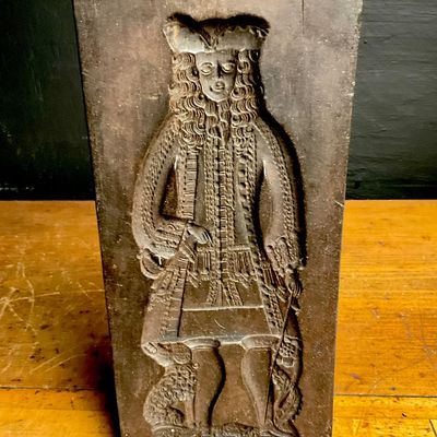 Large Kerzen Wesely Decorative Wax Relief Plaque of a Baroque Gentleman