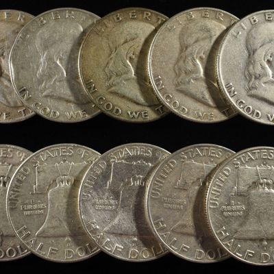 Sale Photo Thumbnail #365: (10) FRANKLIN HALF DOLLARS