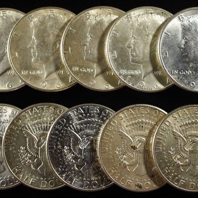 Sale Photo Thumbnail #366: (10) 90% SILVER KENNEDY HALF DOLLARS