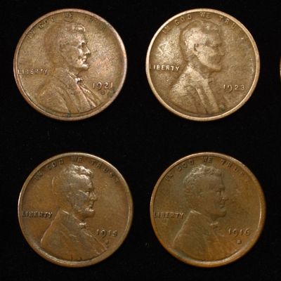 Sale Photo Thumbnail #136: 8 NICE EARLY SEMIKEY WHEAT CENTS