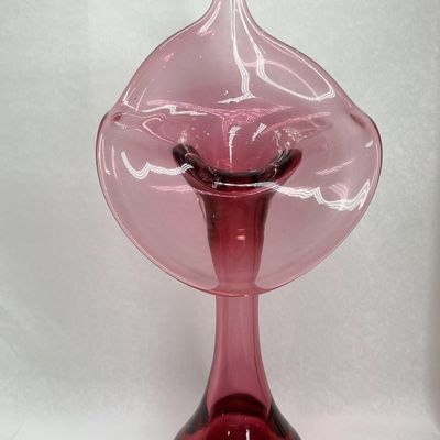 AMETHYST GLASS JACK-IN-THE-PULPIT VASE
