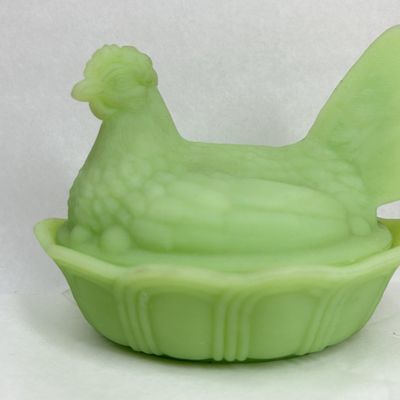 Sale Photo Thumbnail #115: FENTON URANIUM CUSTARD GLASS HEN ON NEST