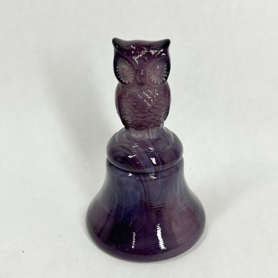 Sale Photo Thumbnail #414: BOYD PURPLE SLAG GLASS OWL BELL