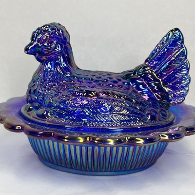 MOSSER COBALT CARNIVAL HEN ON NEST