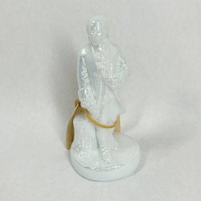 Sale Photo Thumbnail #401: BOYD IRIDIZED MILK GLASS FIGURINE