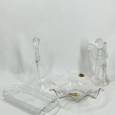 Sale Photo Thumbnail #485: ASSORTMENT OF CAMBRIDGE AND PRESSED GLASS