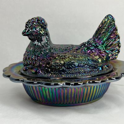 MOSSER CARNIVAL GLASS HEN ON NEST