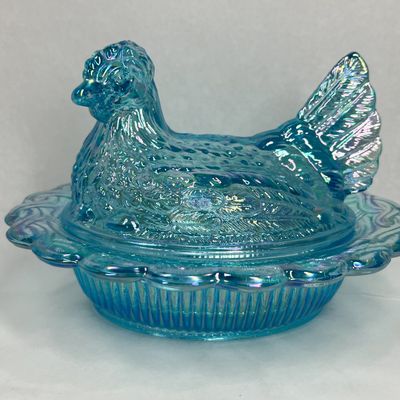 MOSSER BUFFET BLUE HEN ON NEST