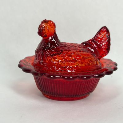 Sale Photo Thumbnail #156: MOSSER RED GLASS MINIATURE HEN ON NEST