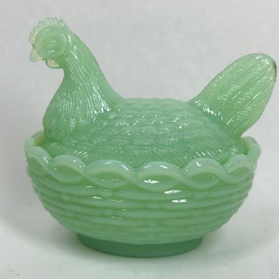 Sale Photo Thumbnail #195: MOSSER JADEITE HEN ON NEST DISH