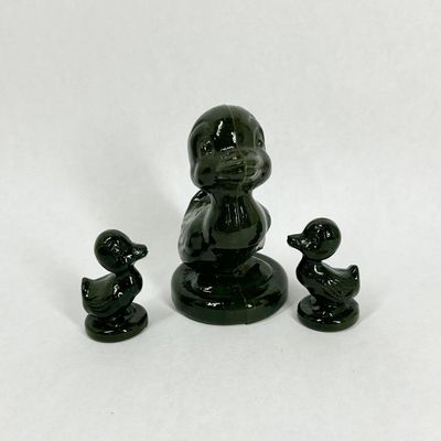 Sale Photo Thumbnail #387: BOYD GREEN SLAG GLASS DUCK FAMILY