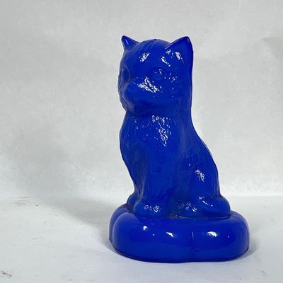 BOYD COBALT KITTEN ON PILLOW